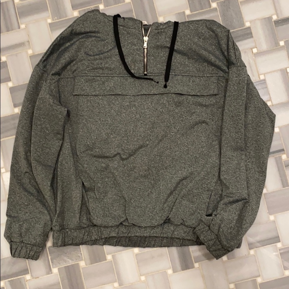 pullover hoody